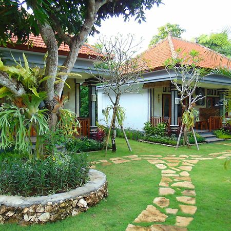 Arumanis Homestay Pecatu  Exterior photo